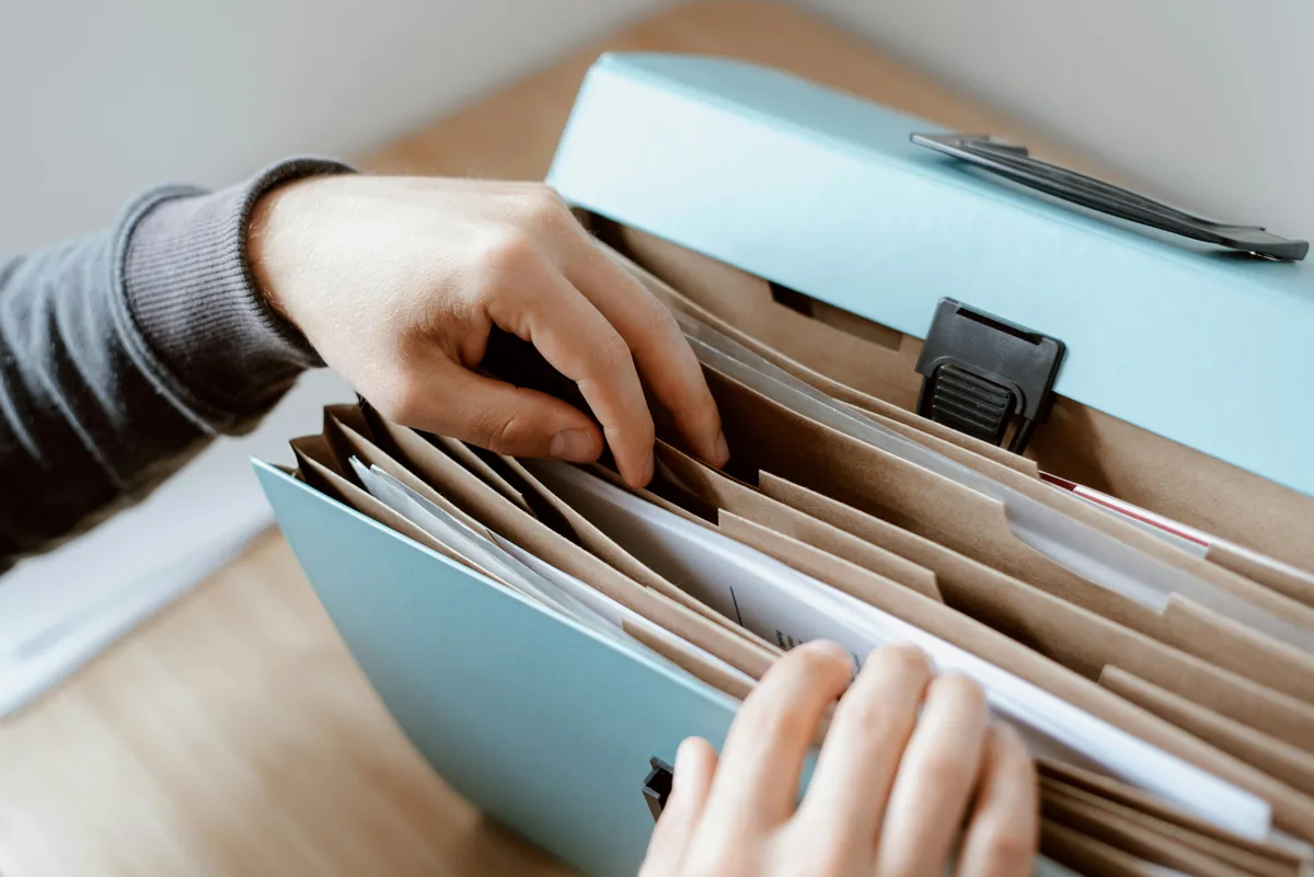 Ficha do Cliente Completa: Como Evitar Erros no Dia-a-Dia do Seu Salão